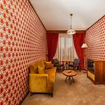 Hotel 74